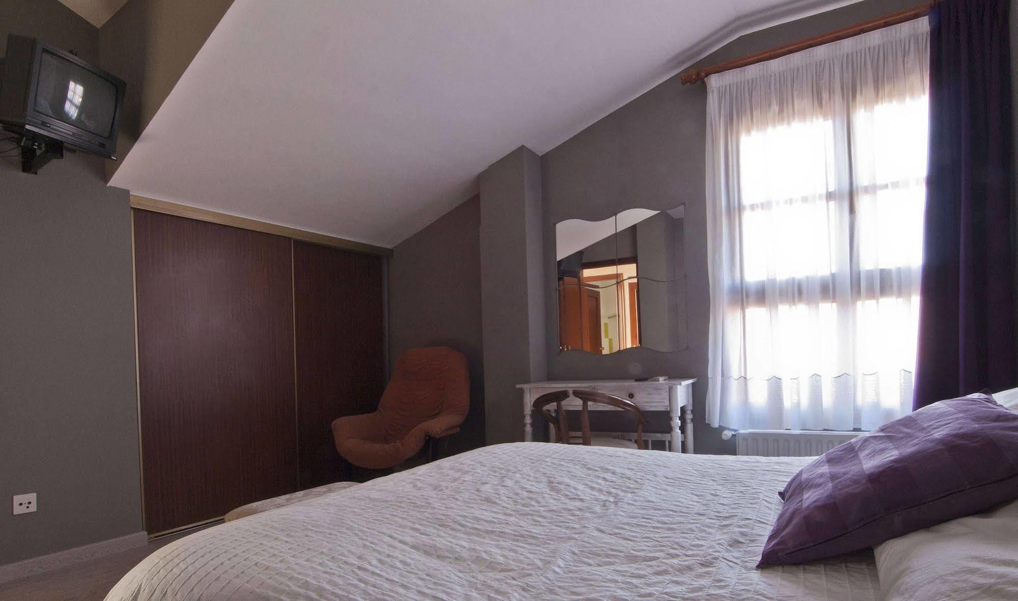 Hotel Rural En Escalante Las Solanas Bagian luar foto